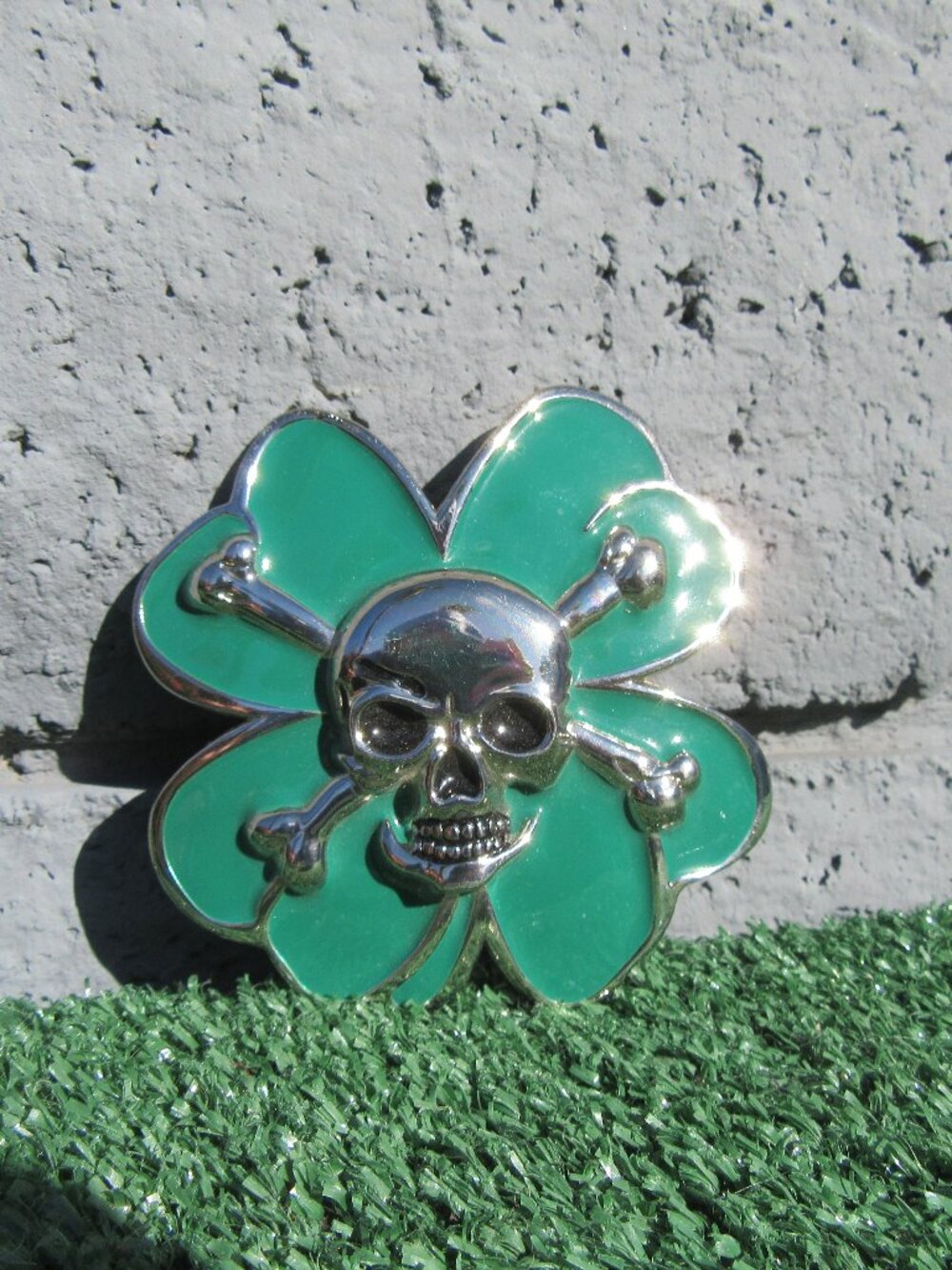 4 Leaf Clover Shamrock Skull & Crossbones Belt Buckle